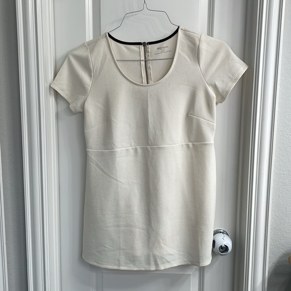 Maternity 5 top bundle - Picture 5 of 7